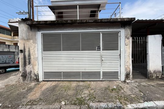 Fachada de casa para alugar com 3 quartos, 90m² em Parque Sao Luis, São Paulo