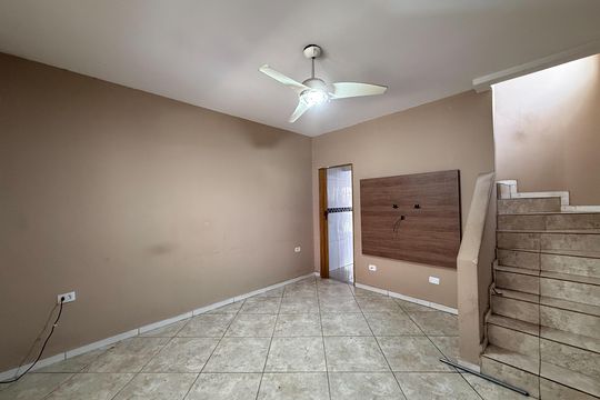Sala de casa para alugar com 3 quartos, 90m² em Parque Sao Luis, São Paulo