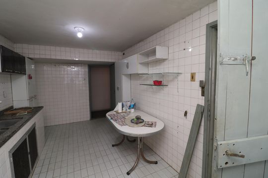 Cozinha de casa à venda com 3 quartos, 520m² em Jardim Guanabara, Rio de Janeiro