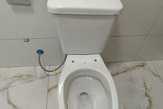 Banheiro social de apartamento para alugar com 1 quarto, 60m² em São Marcos, Belo Horizonte
