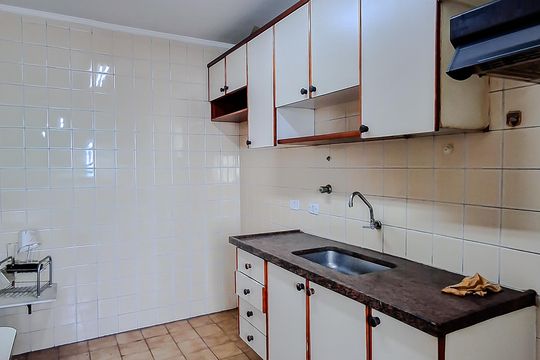 Cozinha de apartamento à venda com 2 quartos, 55m² em Liberdade, São Paulo