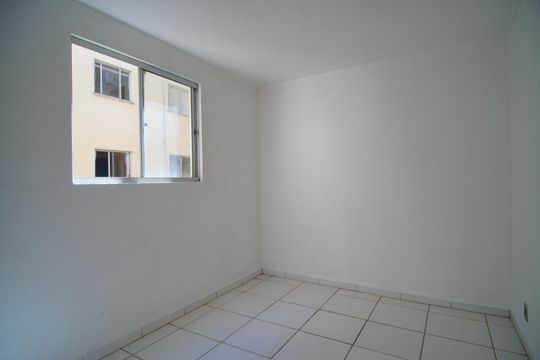 Quarto 2 de apartamento à venda com 2 quartos, 40m² em Santo Afonso, Novo Hamburgo