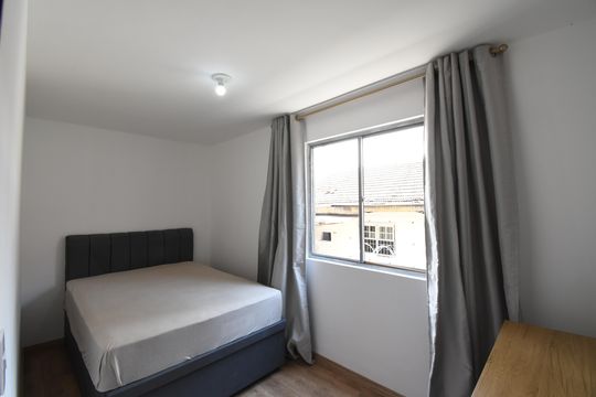 Quarto 1 de apartamento para alugar com 2 quartos, 44m² em Alto da Xv, Curitiba