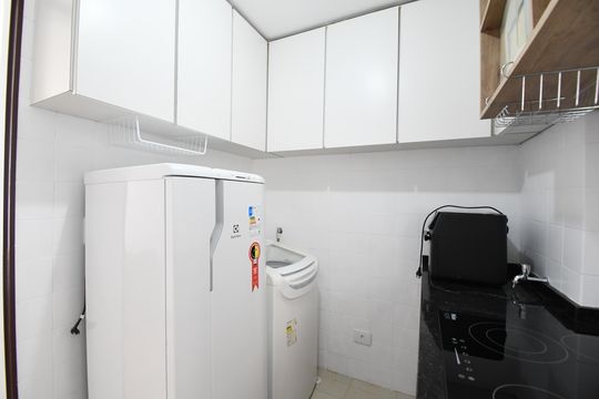 Cozinha de apartamento para alugar com 2 quartos, 44m² em Alto da Xv, Curitiba