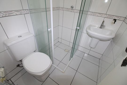 Banheiro de apartamento para alugar com 2 quartos, 50m² em Palmeiras de São José, São José dos Campos
