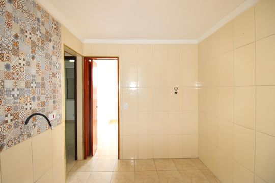 Cozinha de apartamento para alugar com 2 quartos, 57m² em Conjunto Residencial José Bonifácio, São Paulo