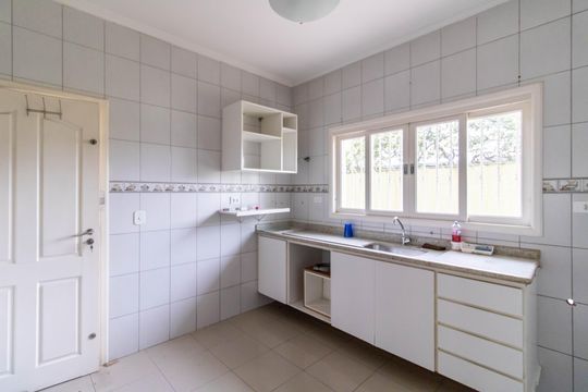 Cozinha de casa à venda com 3 quartos, 275m² em Vila Galvão, Guarulhos