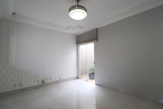 Sala de casa para alugar com 3 quartos, 200m² em Jardim América, Uberlândia