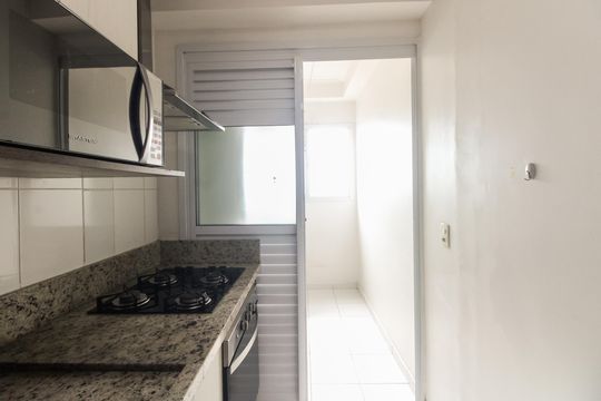 Cozinha  de apartamento à venda com 2 quartos, 57m² em Vila Carrão, São Paulo
