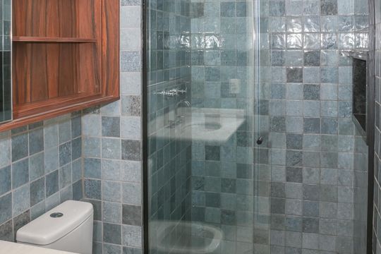 Banheiro de apartamento para alugar com 1 quarto, 33m² em Perdizes, São Paulo