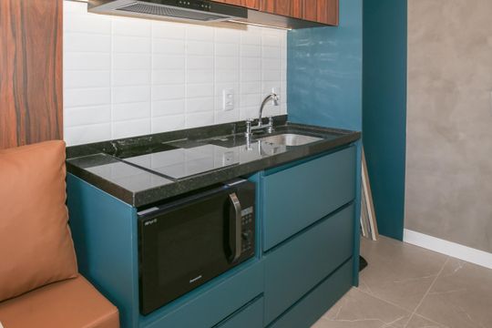 Cozinha de apartamento para alugar com 1 quarto, 33m² em Perdizes, São Paulo