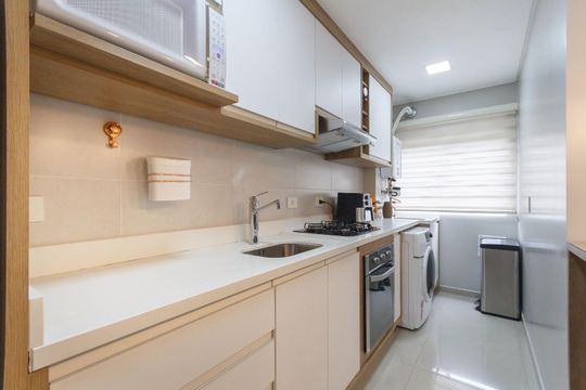 Cozinha de apartamento à venda com 2 quartos, 116m² em Santa Felicidade, Curitiba