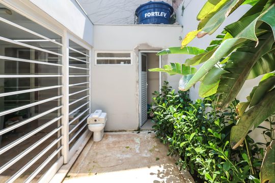 Quintal de casa para alugar com 3 quartos, 165m² em Vila Clementino, São Paulo