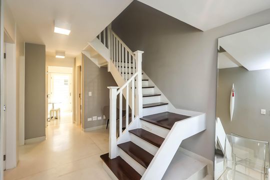 Hall de entrada de casa para alugar com 3 quartos, 165m² em Vila Clementino, São Paulo