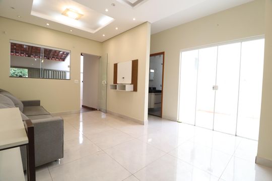 Casa para alugar com 2 quartos, 70m² em Jardim Ipanema, Uberlândia