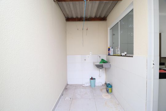 Área de Serviço de casa para alugar com 2 quartos, 70m² em Jardim Ipanema, Uberlândia