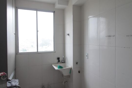 Área de serviço de apartamento para alugar com 2 quartos, 43m² em Jardim Itau, Belo Horizonte