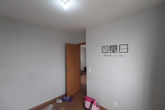 Quarto 1 de apartamento para alugar com 2 quartos, 43m² em Jardim Itau, Belo Horizonte
