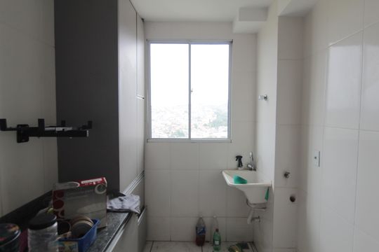 Área de serviço de apartamento para alugar com 2 quartos, 43m² em Jardim Itau, Belo Horizonte
