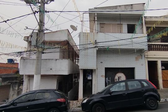 Fachada + Placa de casa à venda com 17 quartos, 250m² em Cidade Continental, São Paulo