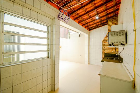 Área de Serviço de casa para alugar com 2 quartos, 100m² em Jardim Valeria, Guarulhos