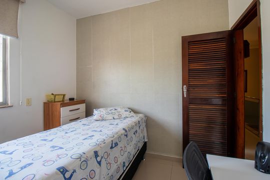 Quarto 1 de casa à venda com 4 quartos, 236m² em Brás de Pina, Rio de Janeiro