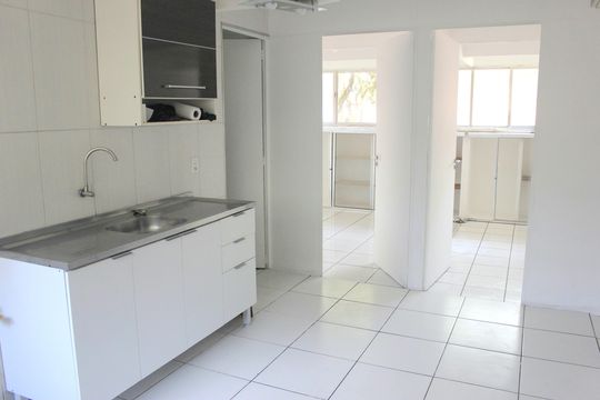 Cozinha  de apartamento para alugar com 2 quartos, 60m² em Parque Cecap, Guarulhos