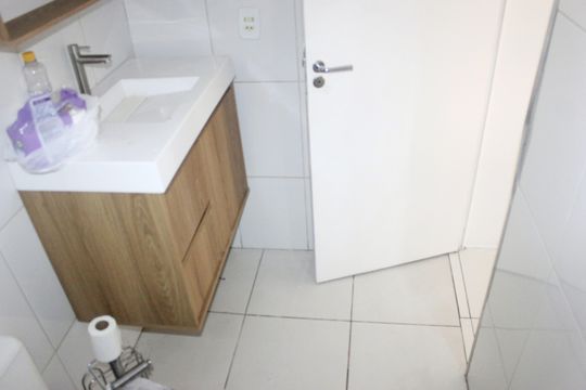 Banheiro  de apartamento para alugar com 2 quartos, 60m² em Parque Cecap, Guarulhos