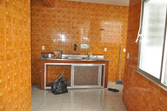 Apartamento para alugar com 2 quartos, 70m² em Del Castilho, Rio de Janeiro