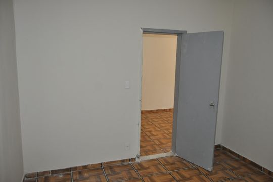 Quarto 2 de apartamento para alugar com 2 quartos, 70m² em Del Castilho, Rio de Janeiro