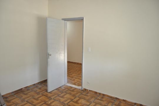 Apartamento para alugar com 2 quartos, 70m² em Del Castilho, Rio de Janeiro