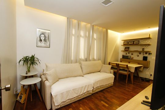 Sala de apartamento para alugar com 3 quartos, 96m² em Carlos Prates, Belo Horizonte