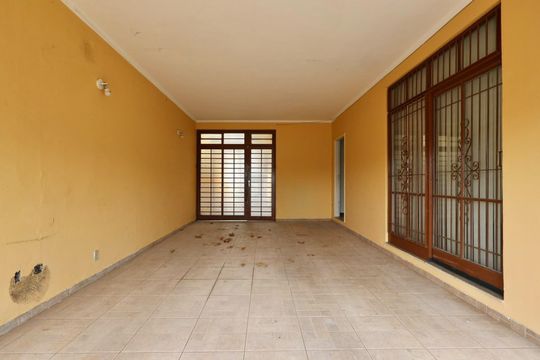 Garagem de casa para alugar com 3 quartos, 213m² em Jardim Chapadão, Campinas