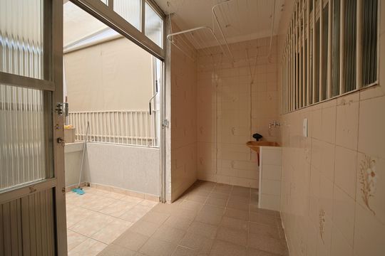 Área de Serviço de casa para alugar com 2 quartos, 70m² em Vila Ré, São Paulo