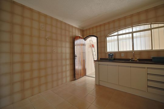 Cozinha de casa para alugar com 2 quartos, 70m² em Vila Ré, São Paulo