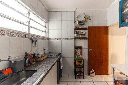 Cozinha de kitnet/studio à venda com 1 quarto, 48m² em Vila Buarque, São Paulo