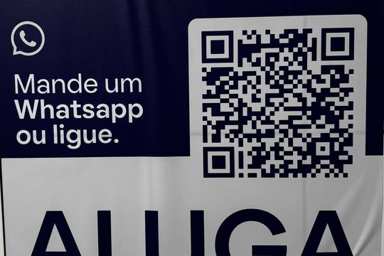 Placa  de apartamento para alugar com 2 quartos, 78m² em Empresarial 18 do Forte, Barueri