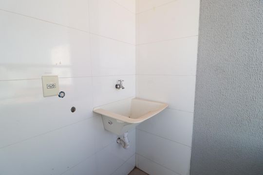 Área de Serviço de apartamento para alugar com 2 quartos, 68m² em Novo Mundo, Uberlândia