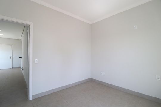 Quarto 2 - Suíte de apartamento para alugar com 2 quartos, 68m² em Novo Mundo, Uberlândia