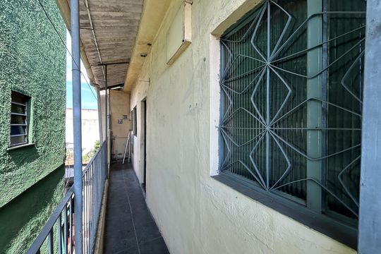 Varanda de casa para alugar com 1 quarto, 44m² em Marechal Hermes, Rio de Janeiro