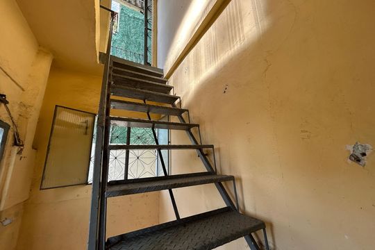 Escada de acesso de casa para alugar com 1 quarto, 44m² em Marechal Hermes, Rio de Janeiro
