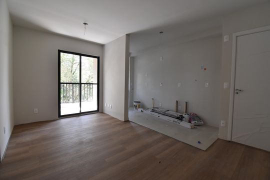 Apartamento para alugar com 3 quartos, 64m² em Hauer, Curitiba