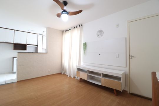 Apartamento para alugar com 2 quartos, 44m² em Chácaras Tubalina E Quartel, Uberlândia