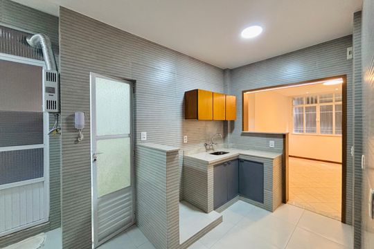 Apartamento para alugar com 2 quartos, 67m² em Copacabana, Rio de Janeiro