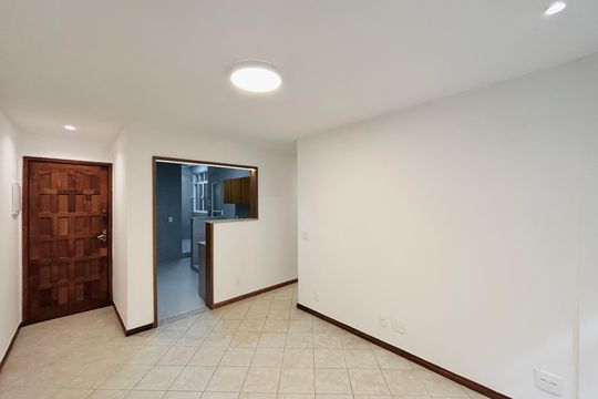 Apartamento para alugar com 2 quartos, 67m² em Copacabana, Rio de Janeiro
