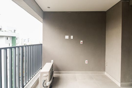 Varanda  de kitnet/studio à venda com 1 quarto, 29m² em Vila Carrão, São Paulo