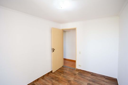 Quarto 1 de apartamento à venda com 2 quartos, 56m² em Jardim Prudência, Diadema