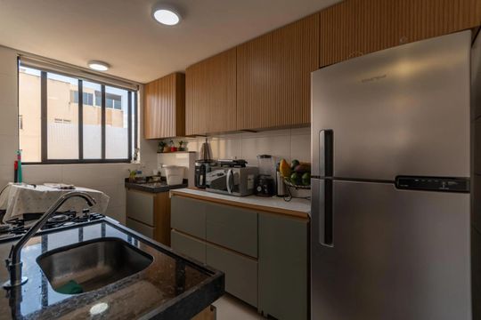 Cozinha de apartamento para alugar com 2 quartos, 54m² em São Gotardo, Belo Horizonte