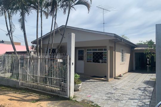 Fachada de casa à venda com 3 quartos, 80m² em Canudos, Novo Hamburgo