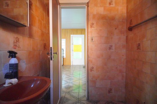 Banheiro 2 de casa à venda com 3 quartos, 80m² em Canudos, Novo Hamburgo